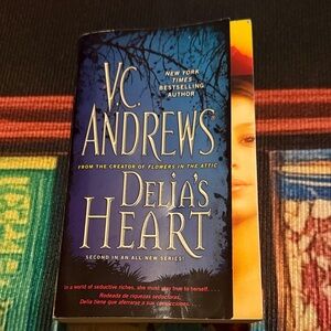 V.C. Andrews 'Delia's Heart' Book Paperback